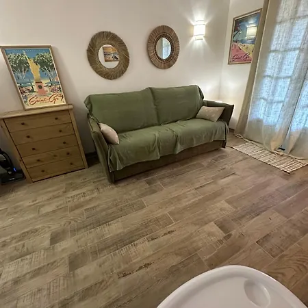 Casa Lucia Apartment *